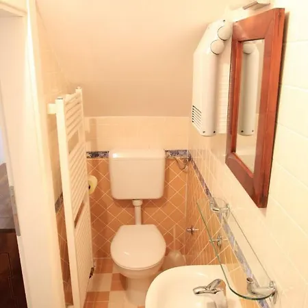 Design Cres
