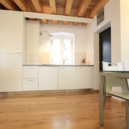 Apartment Design Cres