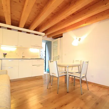 Design Apartment Cres